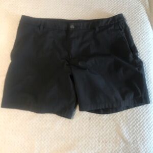 Lululemon size 38